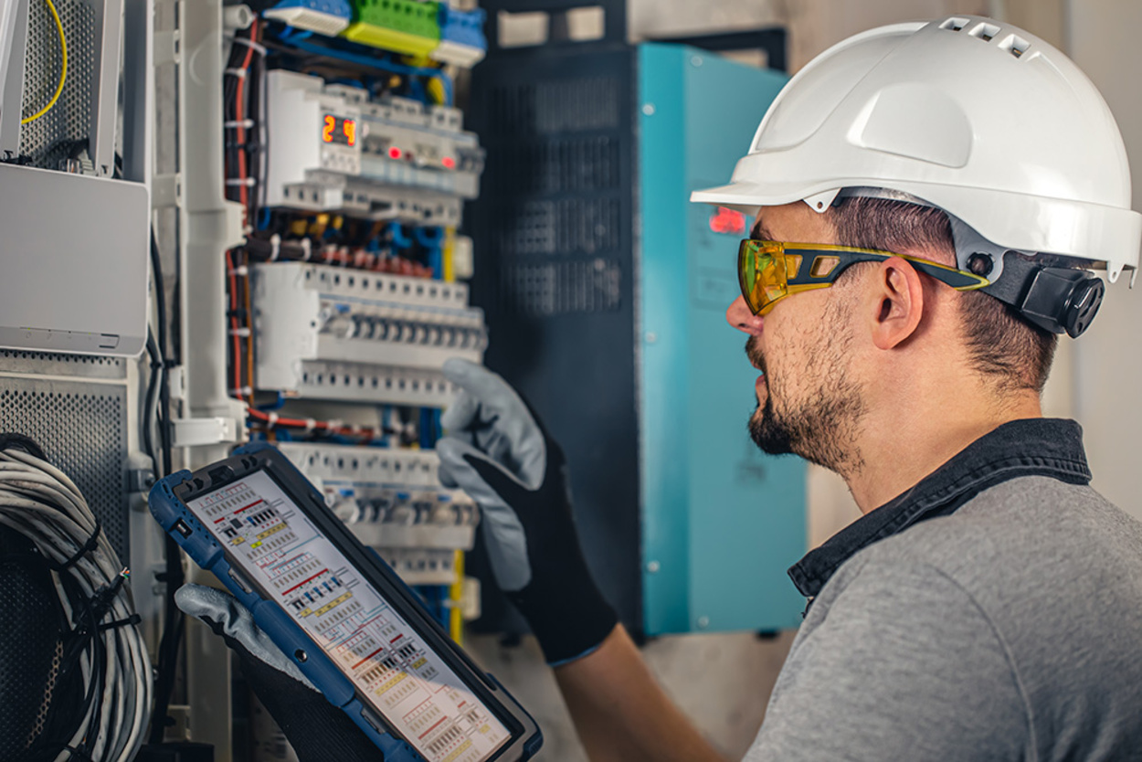 Industrie und Gewerbe bei ELKOM Elektro- und Kommunikationstechnik GbR in Meiningen